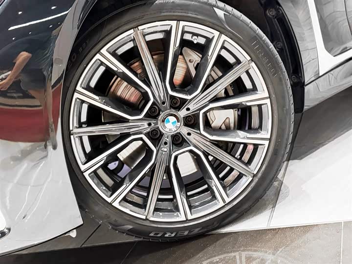 Фото 7 - BMW 7 Series