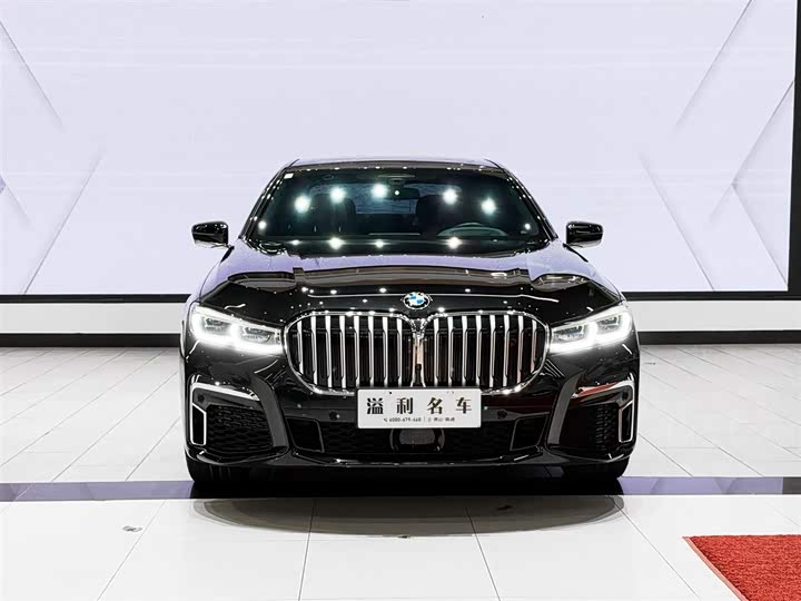 Фото 8 - BMW 7 Series