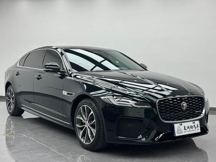 Фото 3 - Jaguar XF L