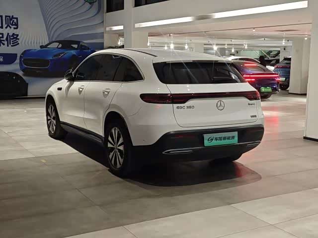 Фото 7 - Mercedes-Benz EQC