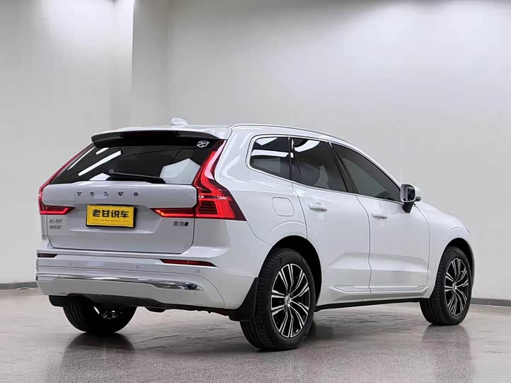 Фото 7 - Volvo XC60