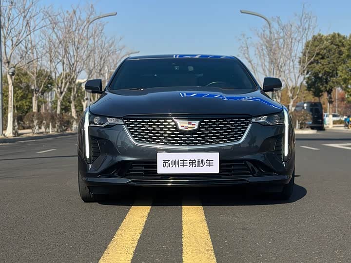 Фото 2 - Cadillac CT4