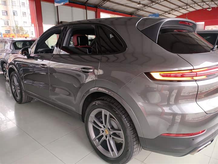 Фото 5 - Porsche Cayenne