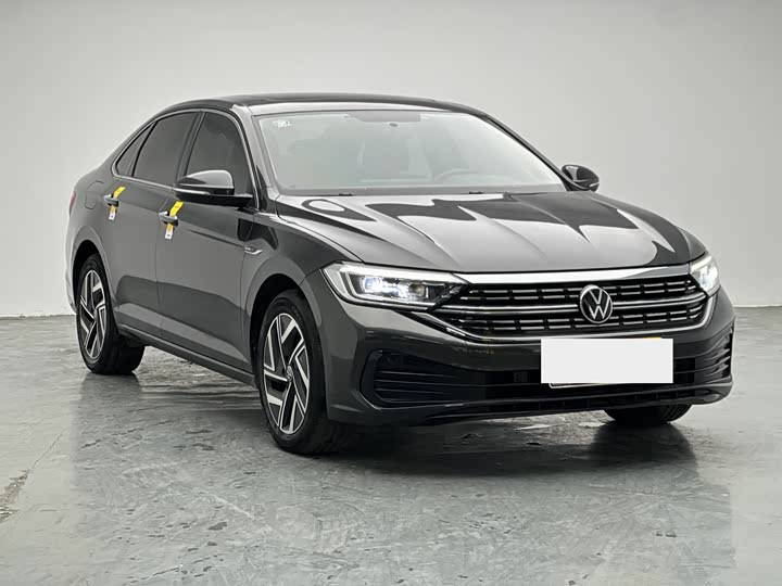 Фото 3 - Volkswagen Sagitar L