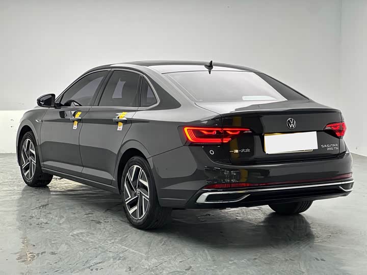 Фото 6 - Volkswagen Sagitar L