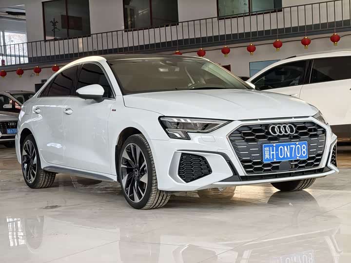 Фото 2 - Audi A3