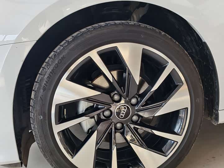 Фото 5 - Audi A3