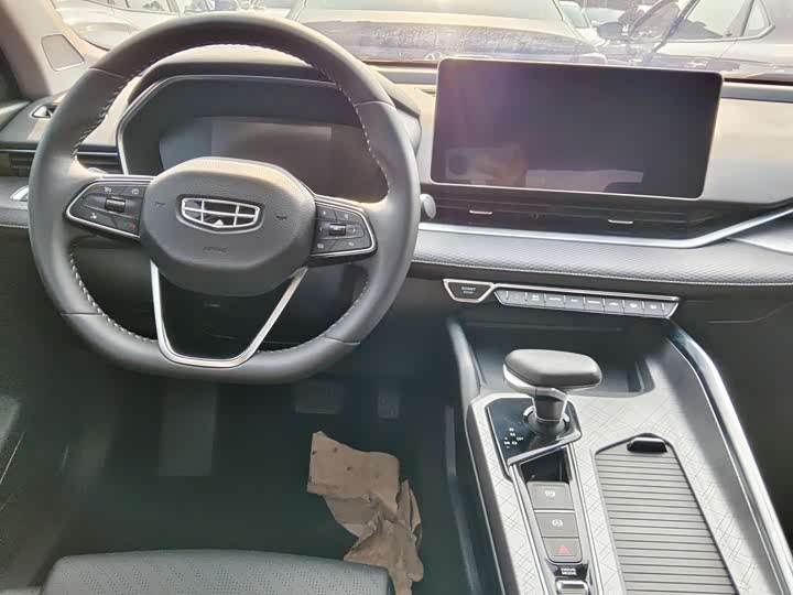 Фото 5 - Geely Preface