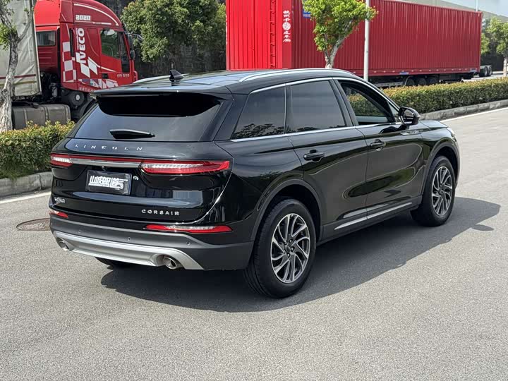 Фото 5 - Lincoln Corsair