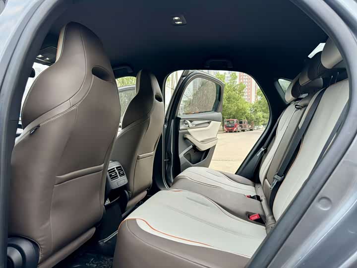 Фото 6 - BYD Qin Plus