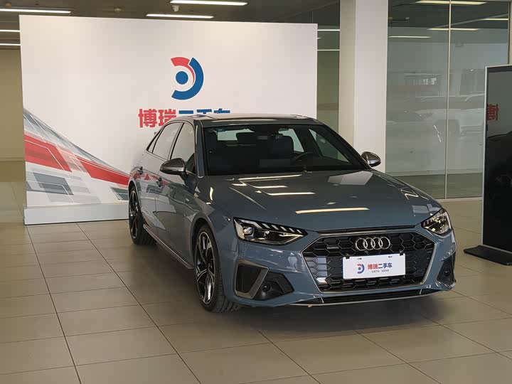 Фото 3 - Audi A4L