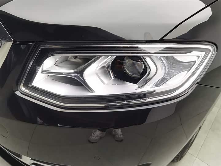 Фото 7 - Hongqi H7