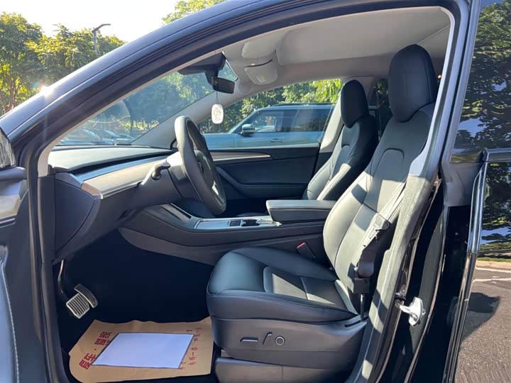 Фото 4 - Tesla Model Y