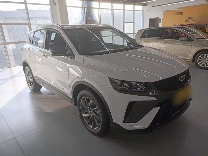 Фото 4 - Geely Coolray