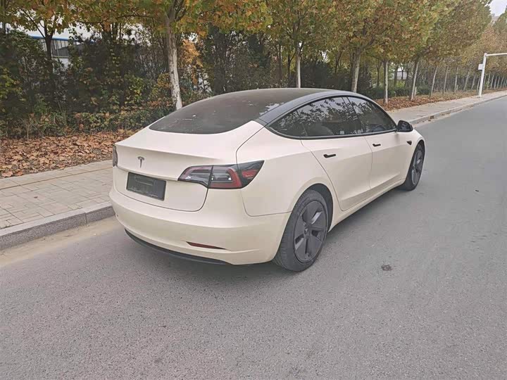 Фото 7 - Tesla Model 3