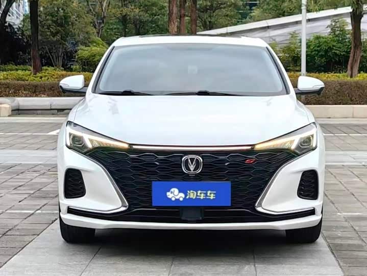 Фото 2 - Changan Eado Plus