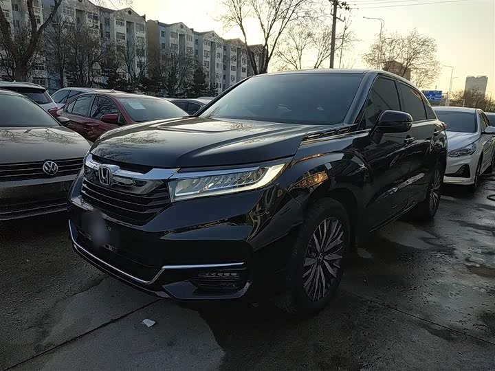 Фото 1 - Honda Avancier