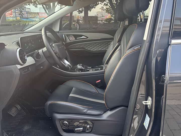 Фото 4 - Dongfeng Forthing Yacht