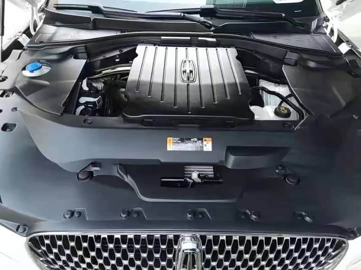 Фото 9 - Lincoln Aviator