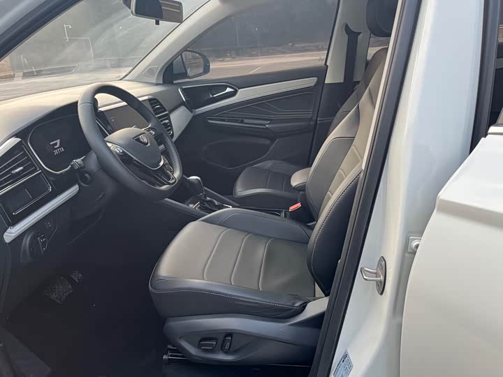 Фото 9 - Jetta VS7