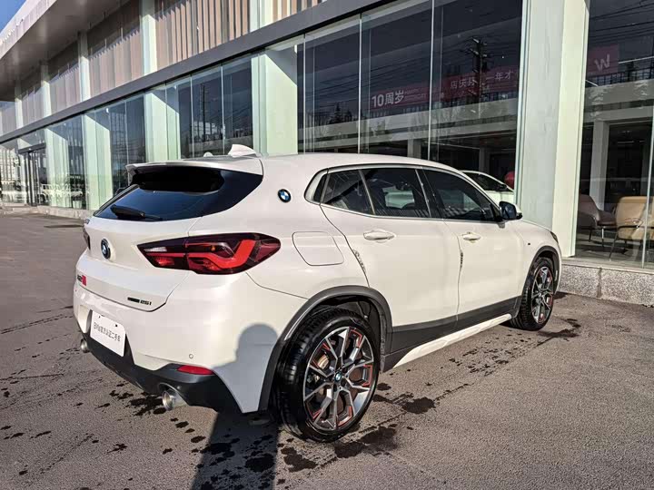 Фото 8 - BMW X2