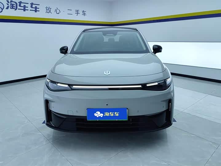 Фото 2 - Leapmotor C10