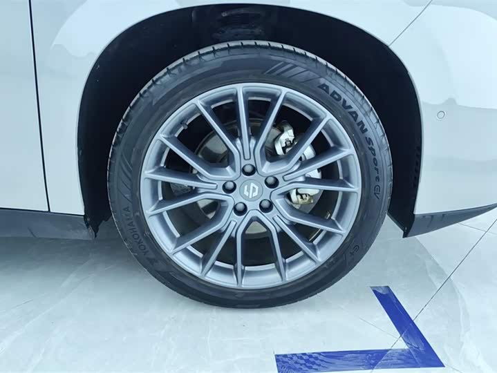 Фото 6 - Leapmotor C10