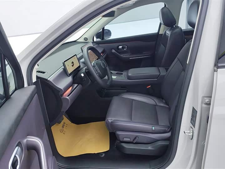 Фото 9 - Leapmotor C10