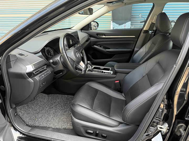 Фото 2 - Nissan Teana