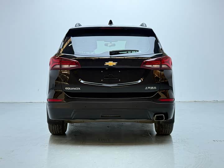 Фото 7 - Chevrolet Equinox