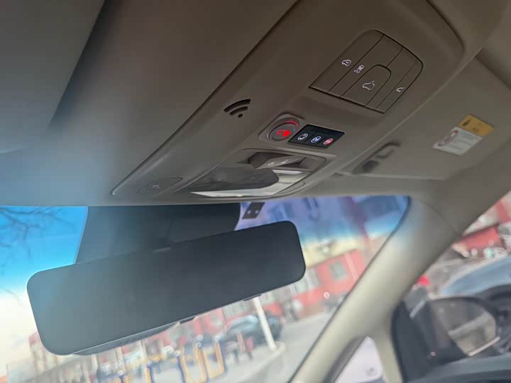 Фото 4 - Buick GL8 ES