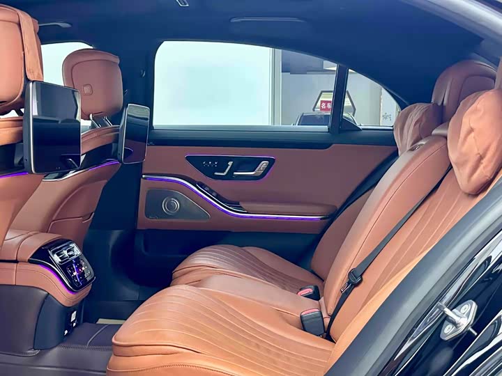 Фото 7 - Mercedes-Benz S-Class