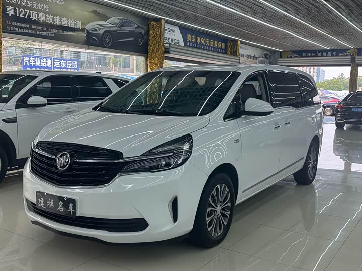 Фото 1 - Buick GL8 ES