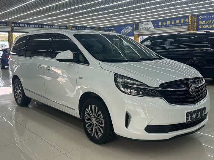 Фото 3 - Buick GL8 ES