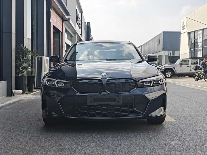 Фото 2 - BMW 3 Series