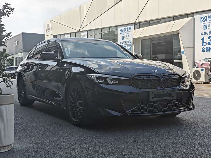 Фото 3 - BMW 3 Series