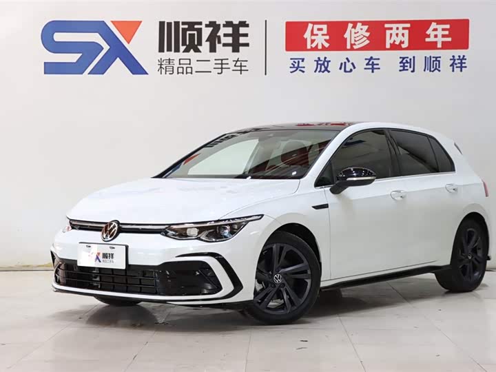 Фото 1 - Volkswagen Golf