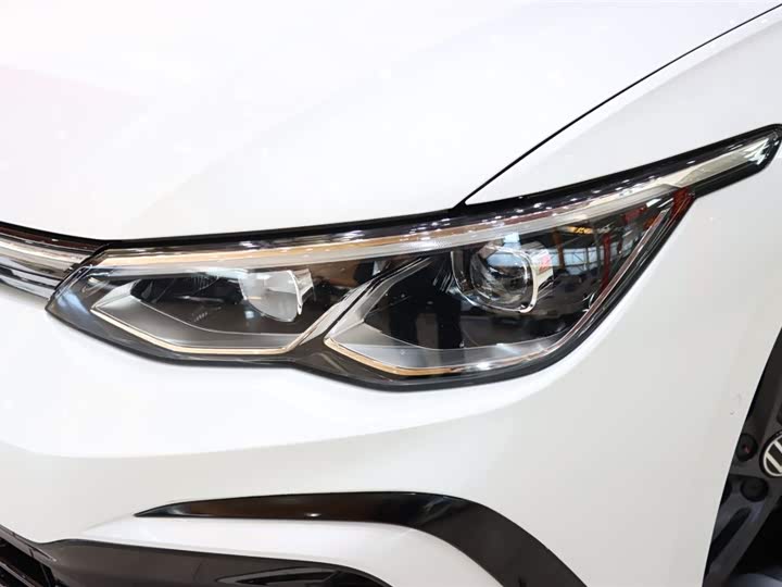 Фото 7 - Volkswagen Golf