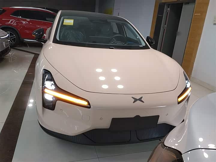 Фото 3 - XPeng Mona M03