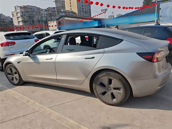 Фото 5 - Tesla Model 3