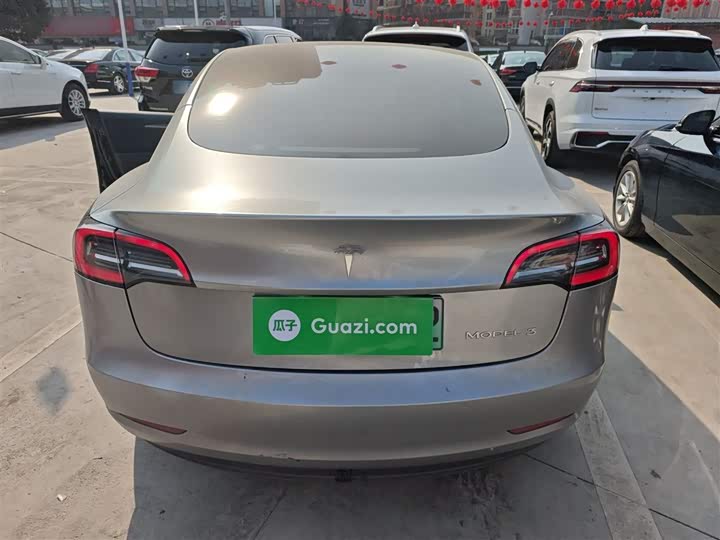 Фото 6 - Tesla Model 3