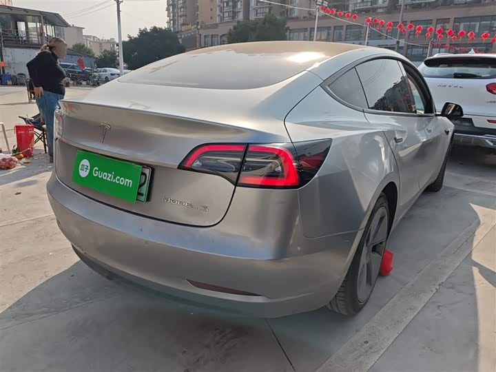 Фото 7 - Tesla Model 3