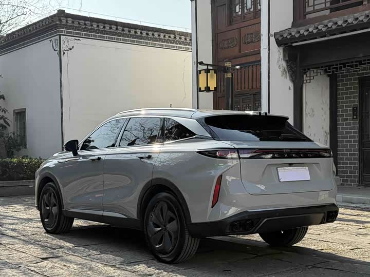 Фото 4 - Exeed RX