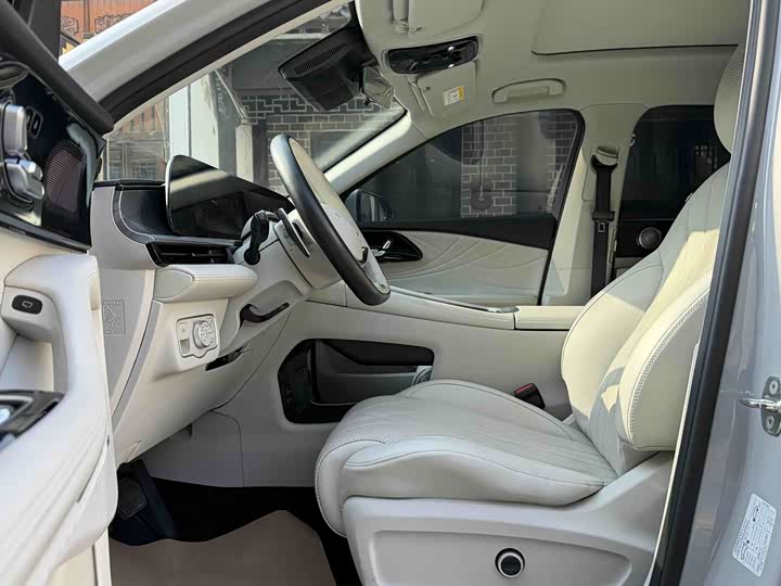 Фото 7 - Exeed RX