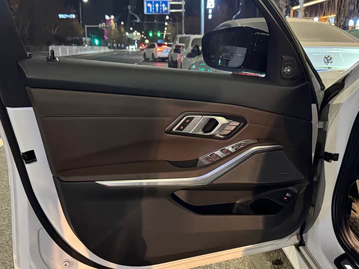 Фото 4 - BMW 3 Series