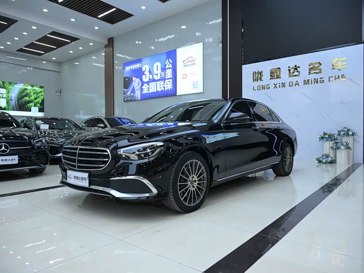 Фото 1 - Mercedes-Benz E-Class