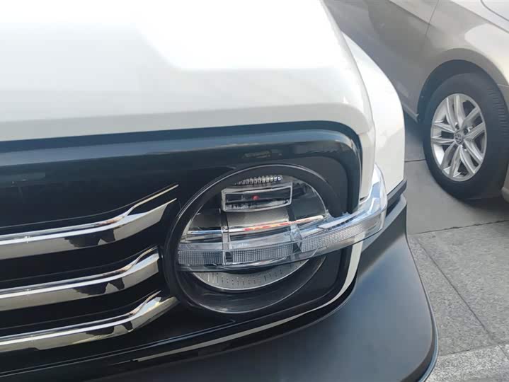 Фото 5 - Tank 300