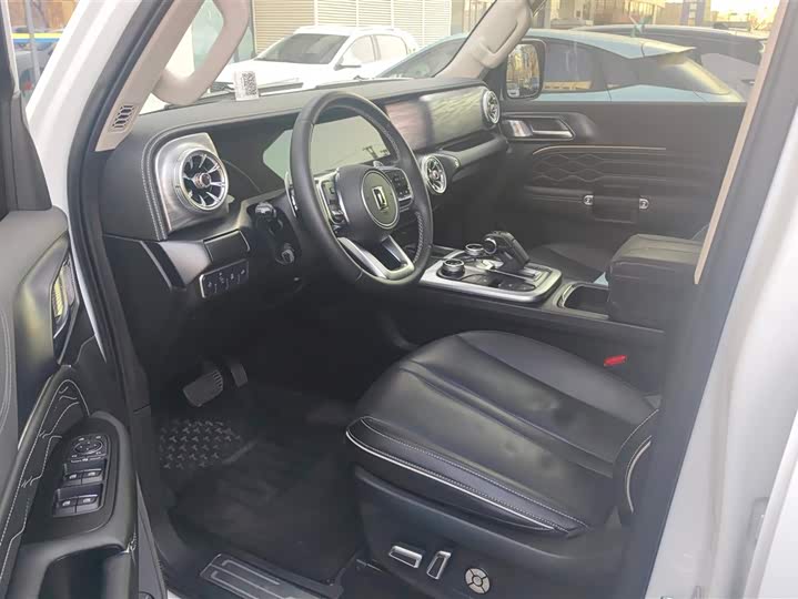 Фото 9 - Tank 300