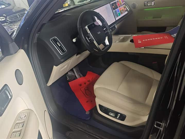 Фото 9 - LiXiang L8