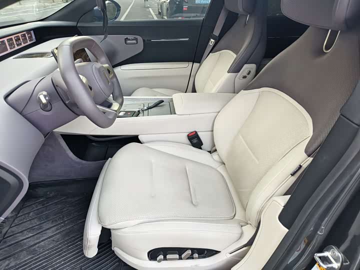 Фото 6 - Avatr 12